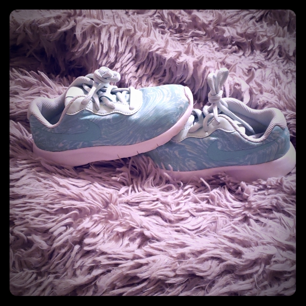 Youth Nike Fabric sneaker Mint Color